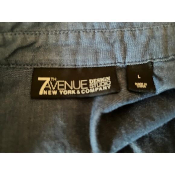 7th Avenue Design Studio New York & Company denim blouse L cuffed sleeves - Picture 5 of 5